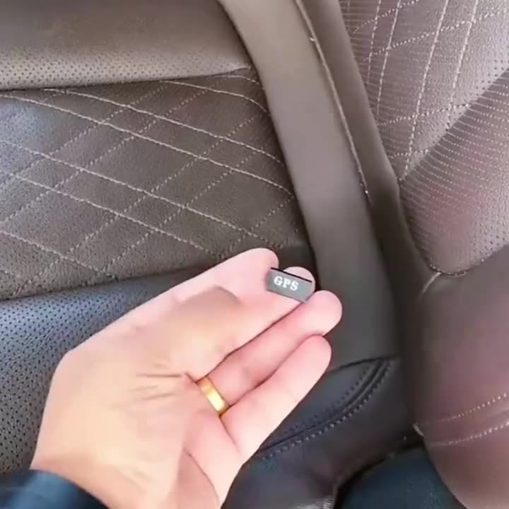 Mini GPS Tracker